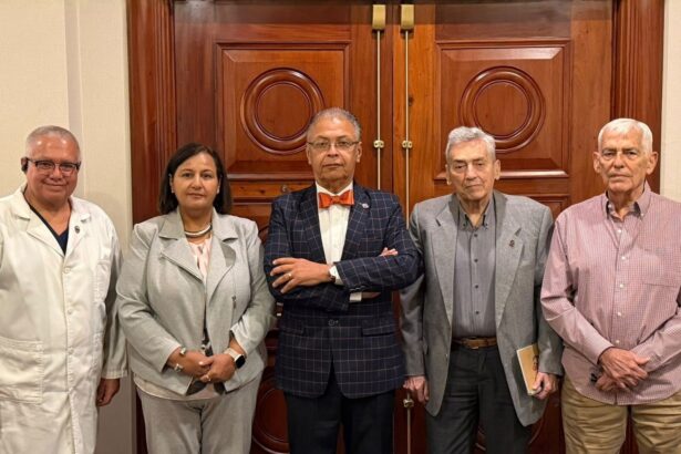 Dinorah Figuera y médicos pedirán prioridad para la crisis de salud pública