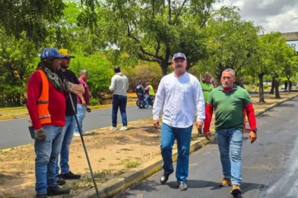 Luis Caldera supervisó inicio de asfaltado entre Maracaibo y San Francisco
