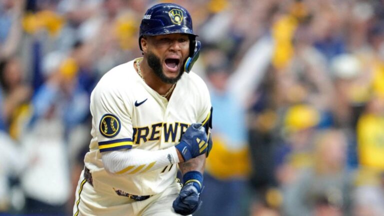 Jackson Chourio dejó en el terreno a San Diego con hit para Milwaukee