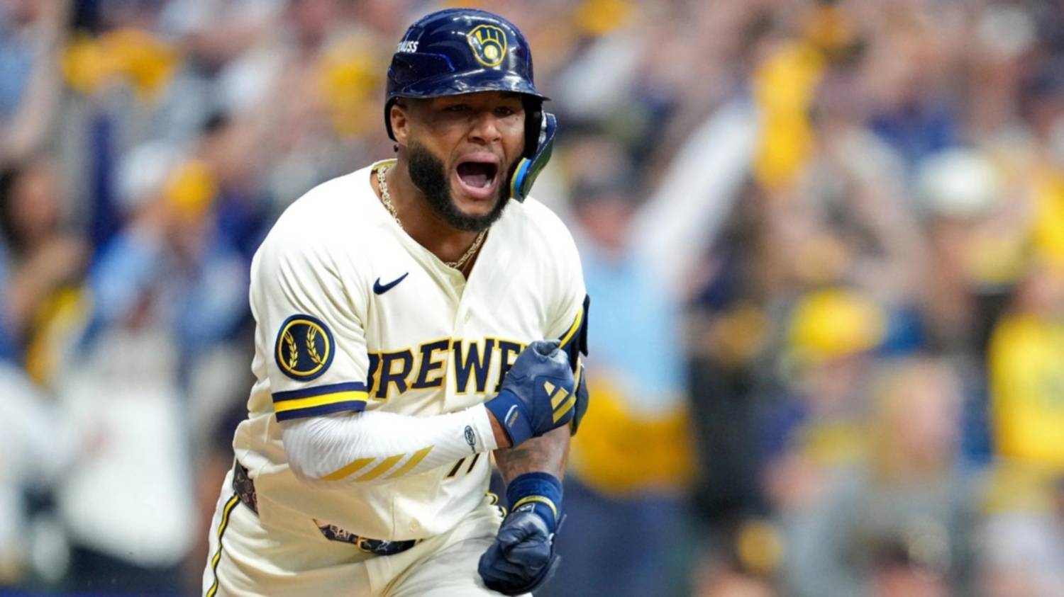 Jackson Chourio dejó en el terreno a San Diego con hit para Milwaukee