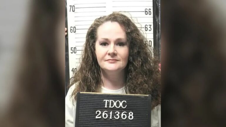 Christa Pike, condenada a muerte en Tennessee, en su foto oficial del Departamento Correccional