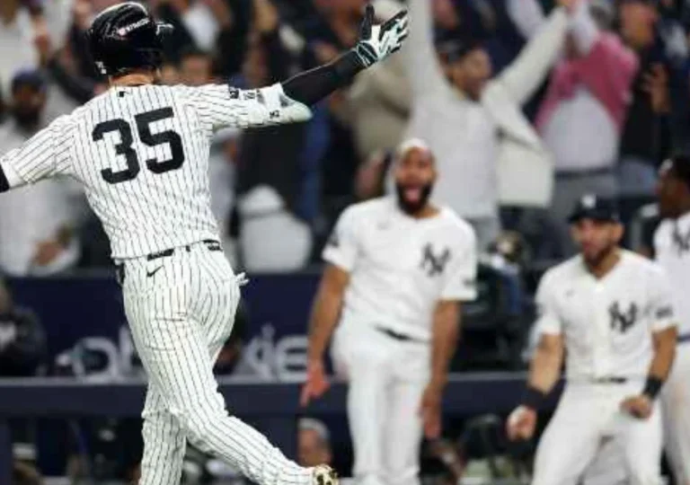 Yankees de Nueva York avanzan a la Serie Divisional tras barrer a Boston