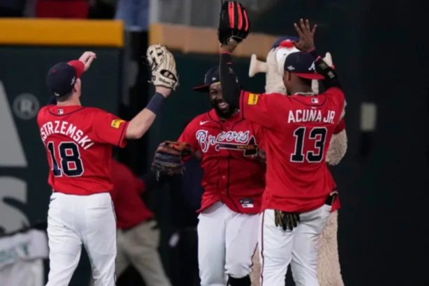 Bravos de Atlanta eliminan a los Filis de Filadelfia y avanzan ante Dodgers