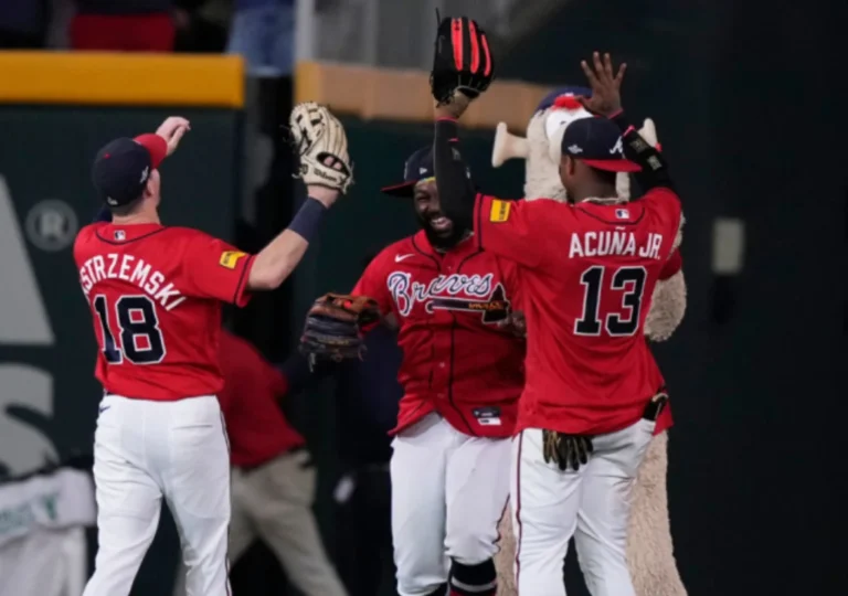 Bravos de Atlanta eliminan a los Filis de Filadelfia y avanzan ante Dodgers