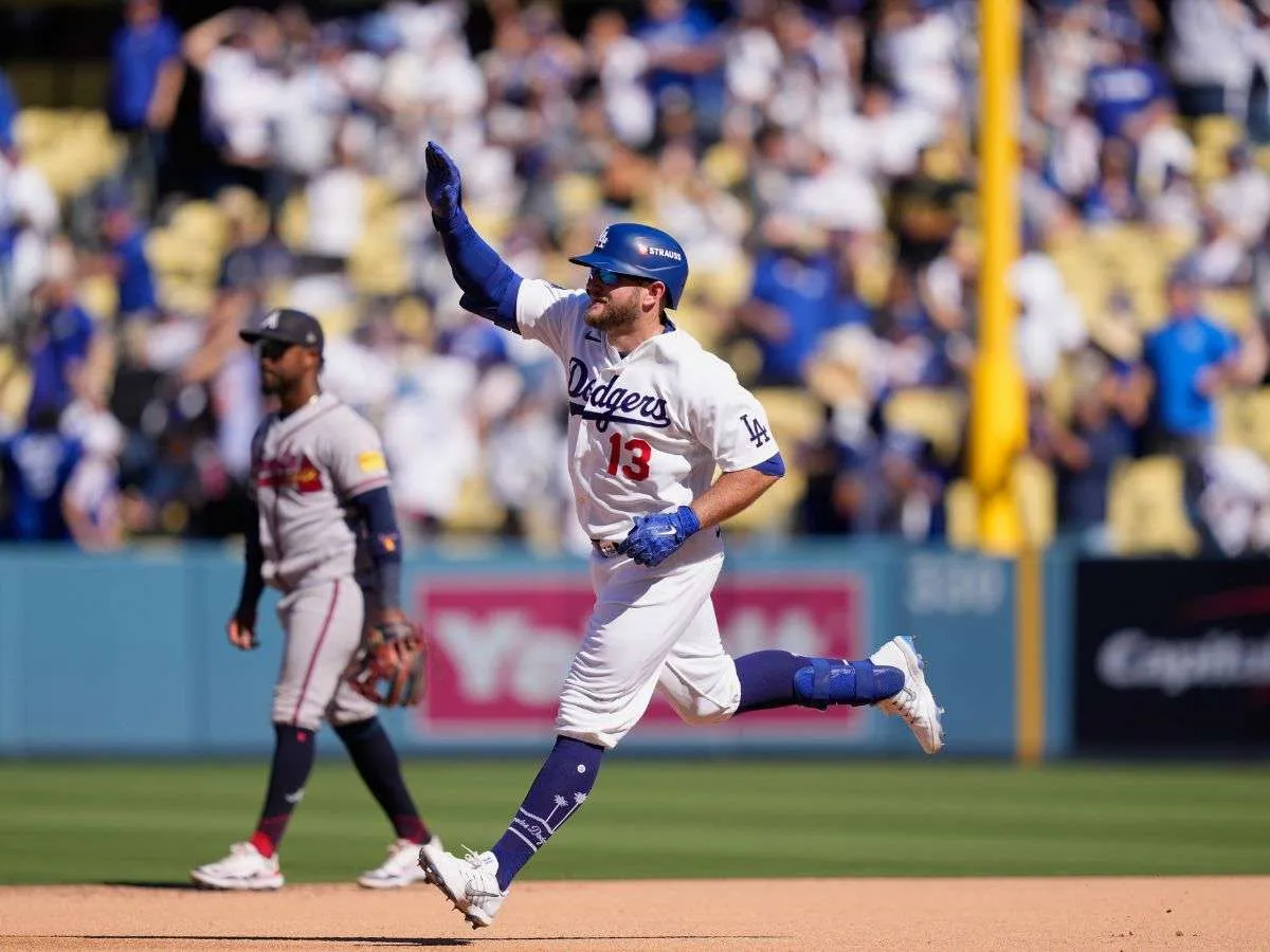 Los Dodgers de Los Ángeles vencieron a los Bravos en el Juego 1