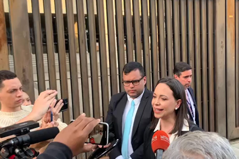 Vente Venezuela exige levantar la inhabilitación de María Corina Machado