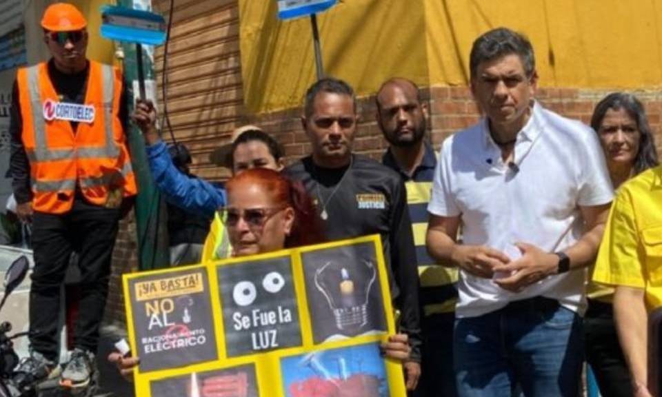 Primero Justicia propone eliminar Corpoelec y descentralizar el servicio eléctrico Primero Justicia propone eliminar Corpoelec y descentralizar el servicio eléctrico