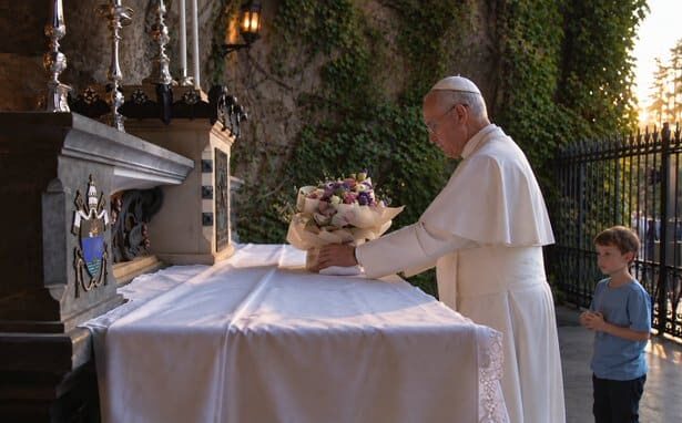 León XIV rezó con niños por la paz en el Vaticano