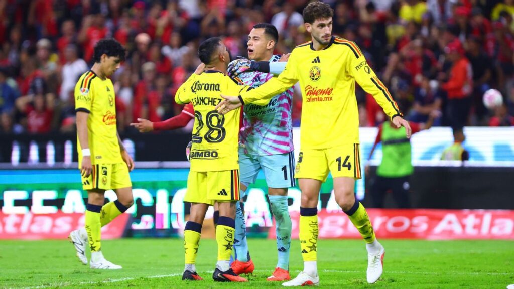 Jugadores del América celebran en el Estadio Jalisco en el América 5-2 Atlas del Apertura 2026