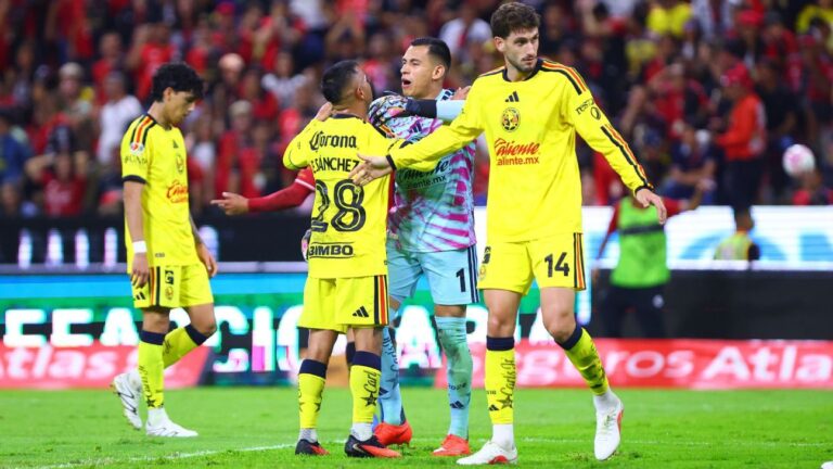 Jugadores del América celebran en el Estadio Jalisco en el América 5-2 Atlas del Apertura 2026