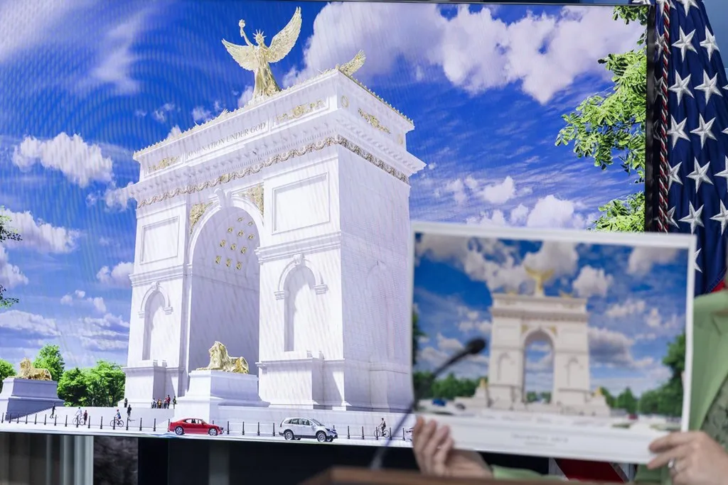 Arco de triunfo de Trump: representación del monumento blanco de 76 metros con la figura alada dorada, mostrada junto a una bandera de Estados Unidos