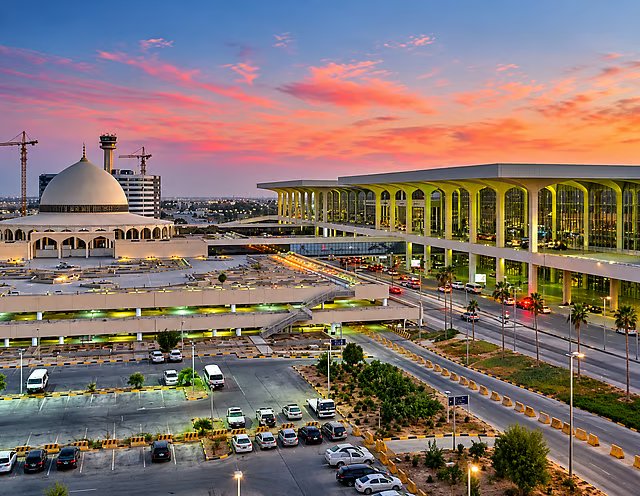 El Aeropuerto Internacional Rey Fahd de Dammam, en Arabia Saudita, escenario del ataque al aeropuerto de Dammam