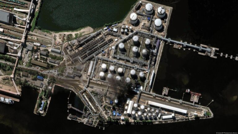 Ataque con drones en San Petersburgo: vista satelital de la terminal petrolera de la ciudad, el principal blanco de la ofensiva ucraniana
