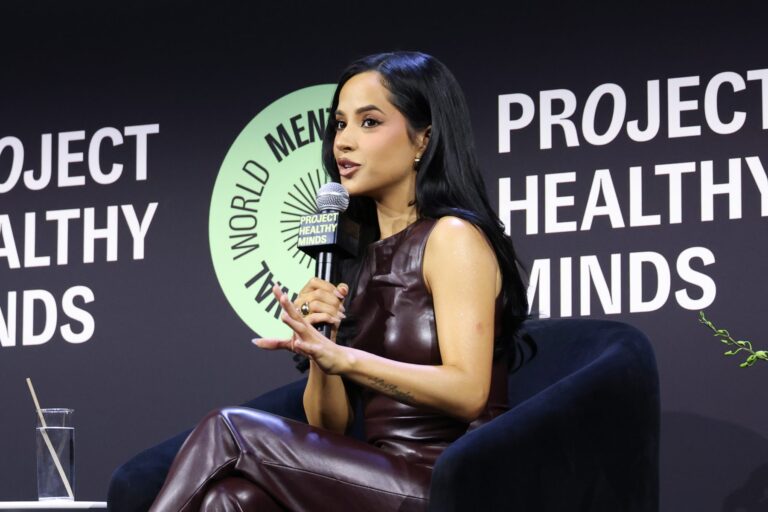 Becky G salud mental: la cantante en el Festival del Día Mundial de la Salud Mental de Project Healthy Minds en Nueva York