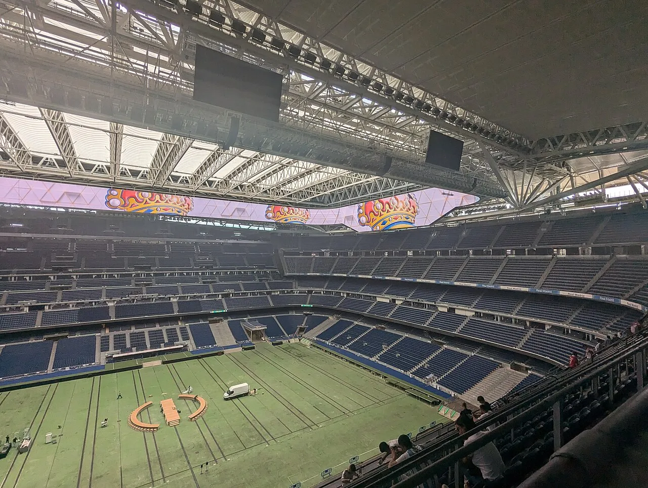 Interior del estadio Santiago Bernabéu, la casa del club que hoy protagoniza el caso en el que el Real Madrid pide disculpas a China