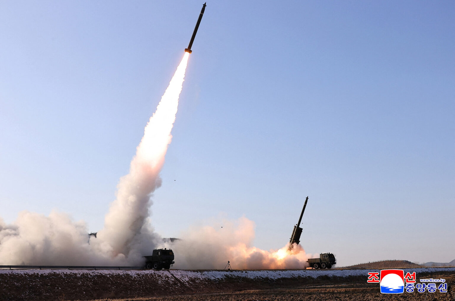 Lanzamiento de un misil balístico de Corea del Norte hacia el mar de Japón