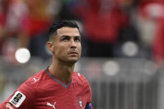 Cristiano Ronaldo con la camiseta de la selección de Portugal, en medio del expediente por la suspensión de Cristiano Ronaldo