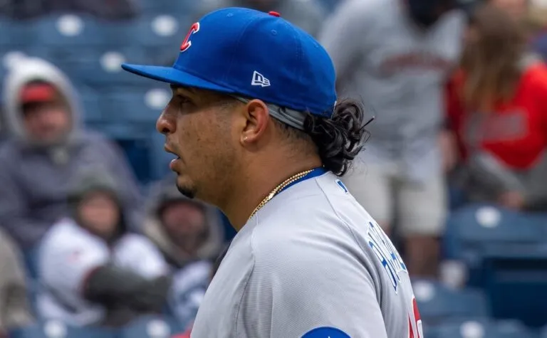 Daniel Palencia con el uniforme de los Cachorros de Chicago, refuerzo de Daniel Palencia Magallanes para la LVBP