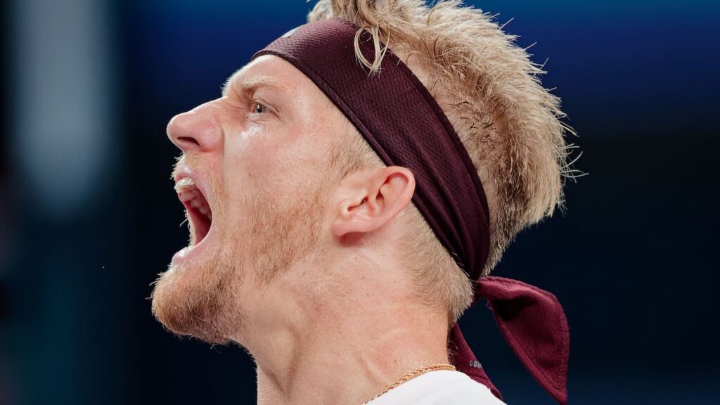 Davidovich Fokina tumba a Zverev: el español celebra su triunfo en la semifinal del Masters 1000 de Shanghái