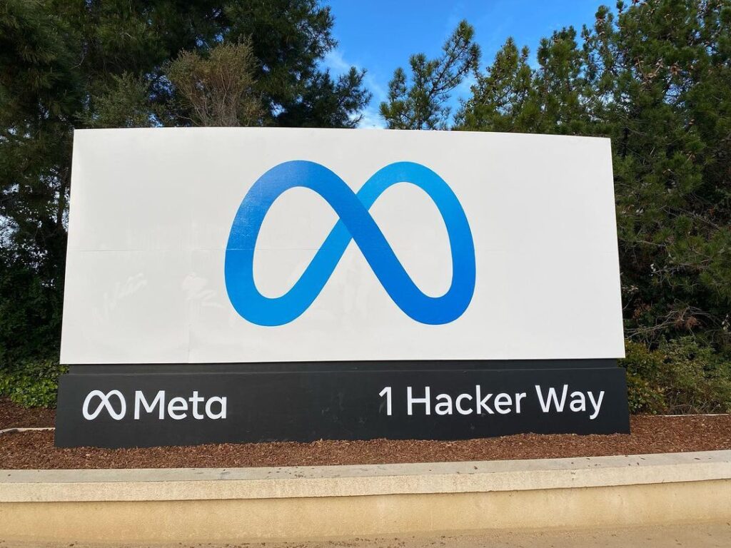Sede de Meta en Menlo Park, California, empresa demandada en Australia por el presunto daño de Facebook e Instagram a niños