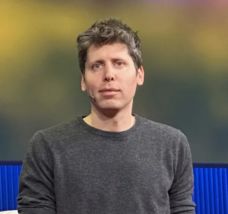 Sam Altman, director ejecutivo de OpenAI, demandado junto a su empresa por la muerte de Bowen Wan: demanda contra OpenAI por los consejos de ChatGPT