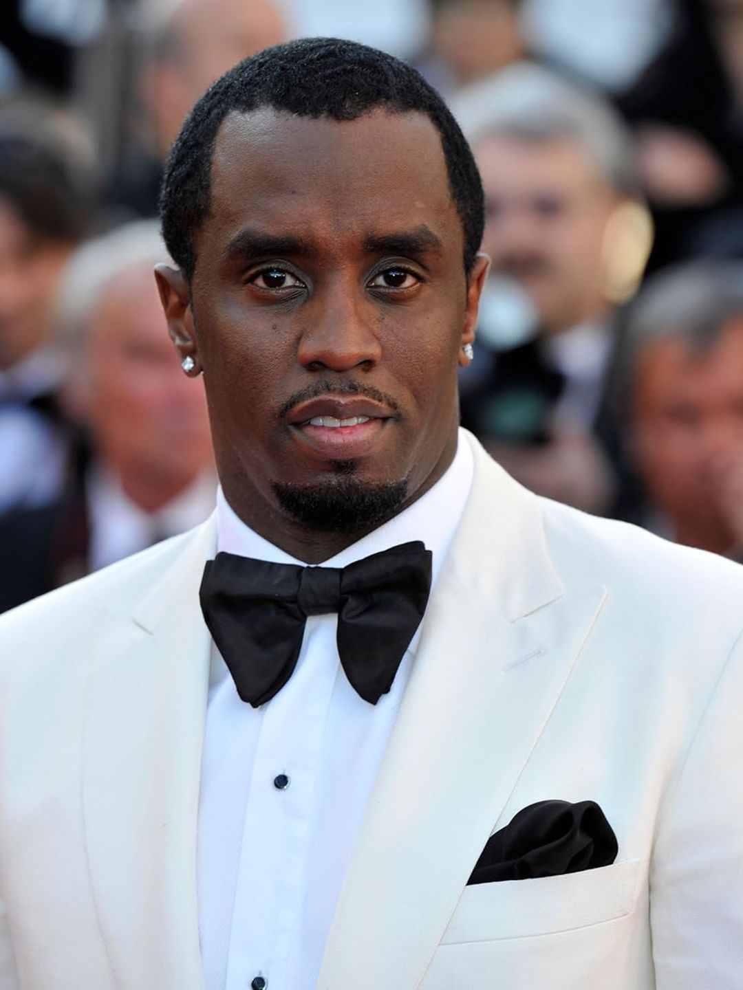 Sean «Diddy» Combs fue hospitalizado tras sufrir una lesión en la cabeza en prisión Sean «Diddy» Combs, hospitalizado por una lesión en la cabeza sufrida en la prisión federal de Fort Dix