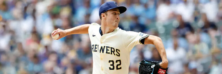 Jacob Misiorowski, abridor de los Cerveceros de Milwaukee, lanza en el Cerveceros vs Rays en vivo del Juego 5 de la Serie Mundial 2026