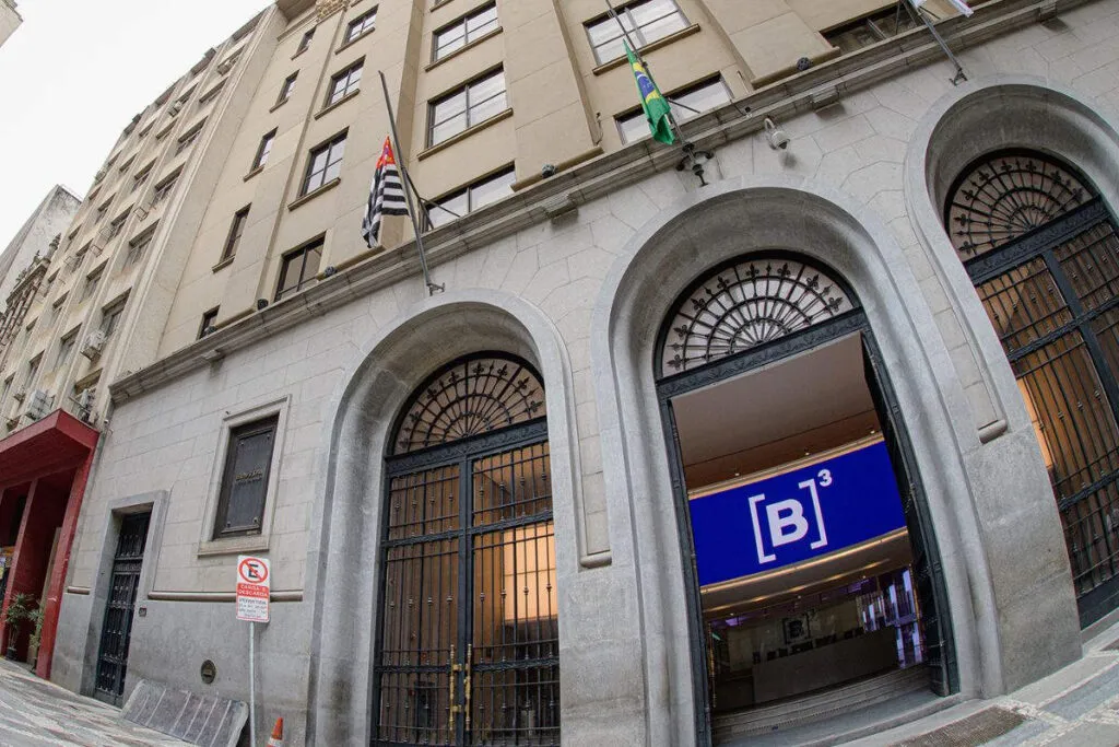 ETF brasileño en Tokio: fachada de la B3, la Bolsa de São Paulo, Brasil