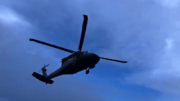 Accidente del Black Hawk en el Cauca: helicóptero UH-60 durante la evacuación de los 13 militares en Inzá