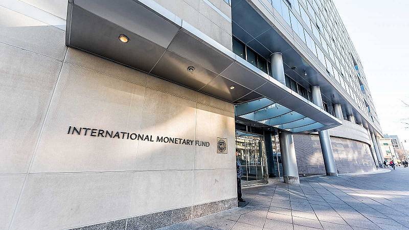 Sede del Fondo Monetario Internacional, organismo que proyecta el crecimiento de Venezuela en 2026 en 5%