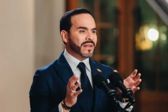 Decreto 1525 de 2026: Abelardo de la Espriella durante un anuncio presidencial en Colombia