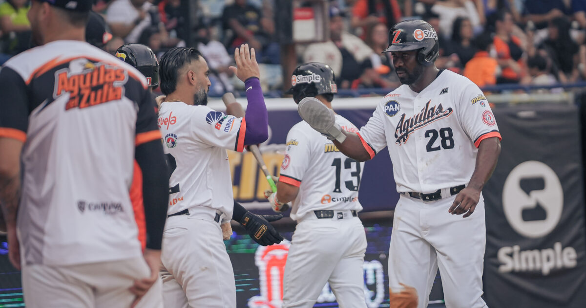 Resultados de la LVBP: Águilas blanqueó a Leones, Tiburones hundió al Magallanes y Tigres ganó en Puerto La Cruz Jugadores de las Águilas del Zulia celebran en los resultados de la LVBP