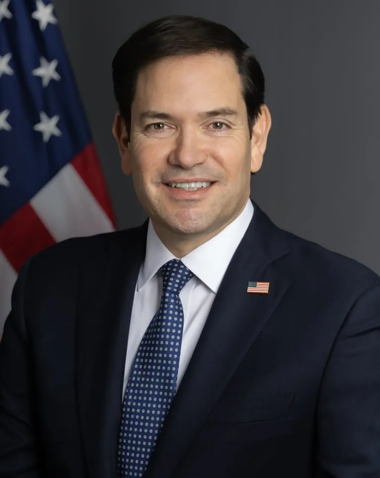 Marco Rubio, secretario de Estado de Estados Unidos, en su retrato oficial, en la nota sobre las fumigaciones aéreas en Colombia