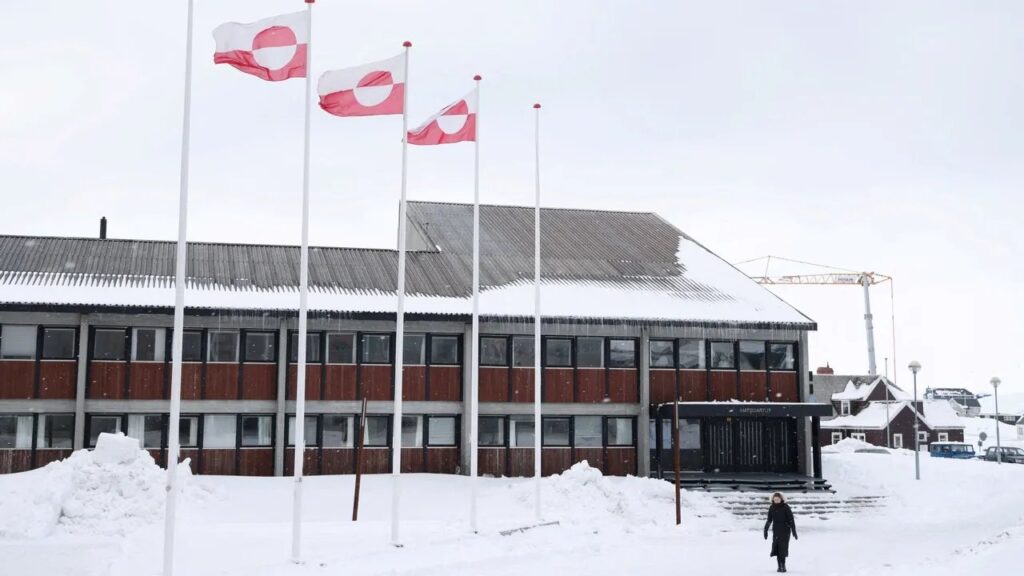 Parlamento de Groenlandia (Inatsisartut) en Nuuk, donde se votó la prohibición de la minería en aguas profundas