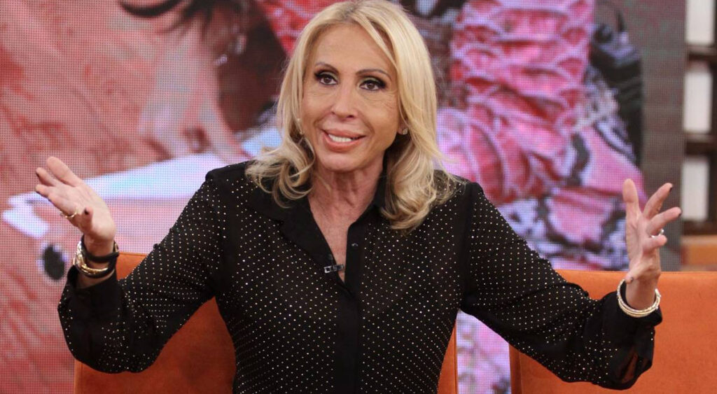 Laura Bozzo, conductora peruana, en un set de televisión