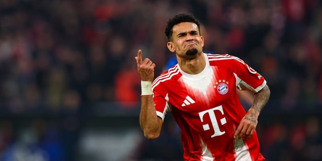 Colombianos en la Champions: goles de Luis Díaz, Luis Suárez y el Cucho Hernández Colombianos en la Champions: Luis Díaz celebra un gol con la camiseta del Bayern Múnich