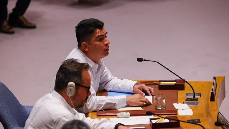 Misión de verificación de la ONU en Colombia: un representante de las comunidades interviene ante el Consejo de Seguridad, con la cara completa y visible