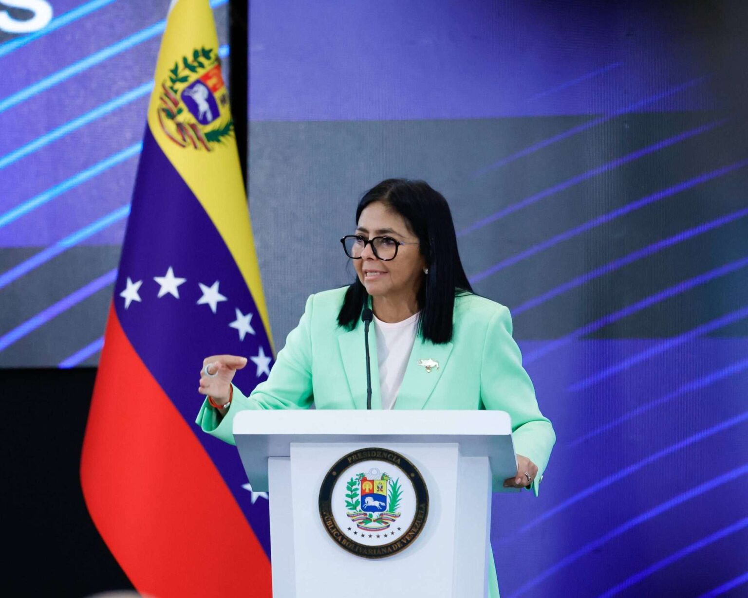 Delcy Rodríguez informa un aumento de 8% en la producción petrolera venezolana