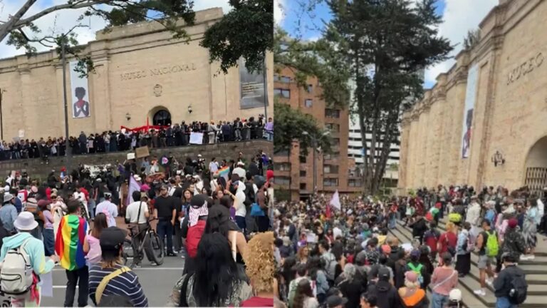 Plantón en el Museo Nacional de Bogotá: manifestantes frente al museo durante la protesta contra el retiro de 30 piezas