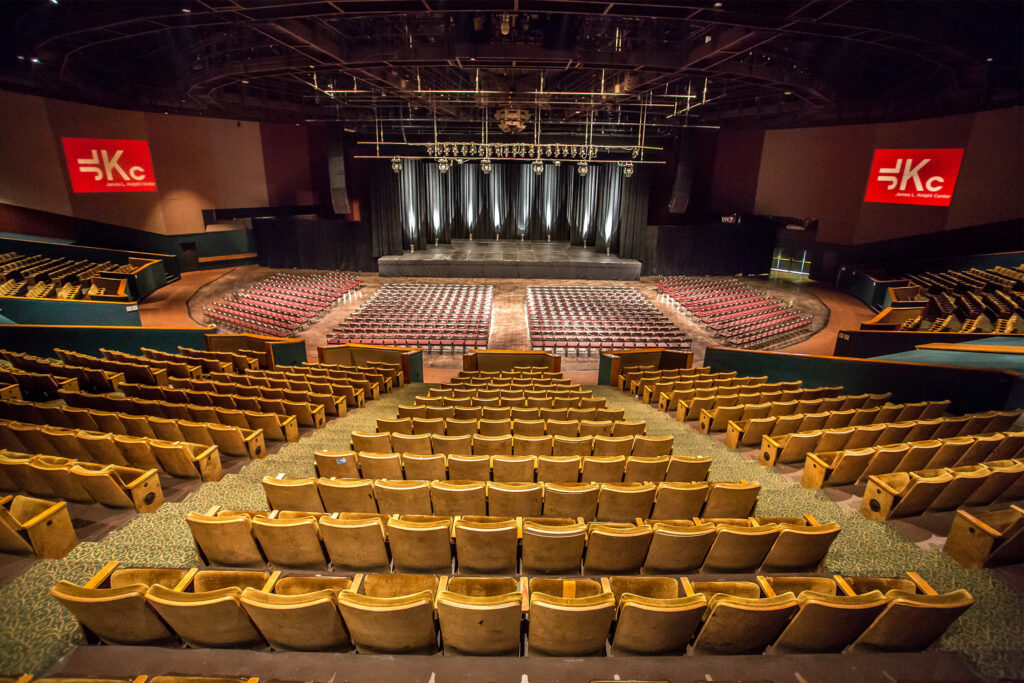 Interior del James L. Knight Center de Miami, sede de los Premios Billboard de la Música Latina 2026