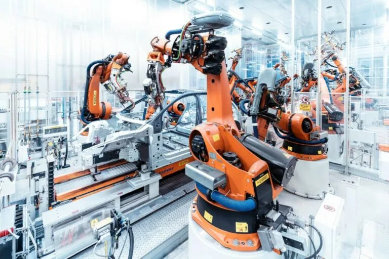 Línea de producción robotizada de Audi, la marca que construirá su primera planta en Estados Unidos, en Georgia