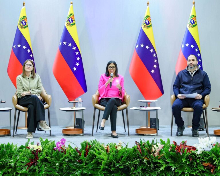 Delcy Rodríguez anuncia la producción petrolera Zulia en la clausura de la conferencia Cepeg 2026