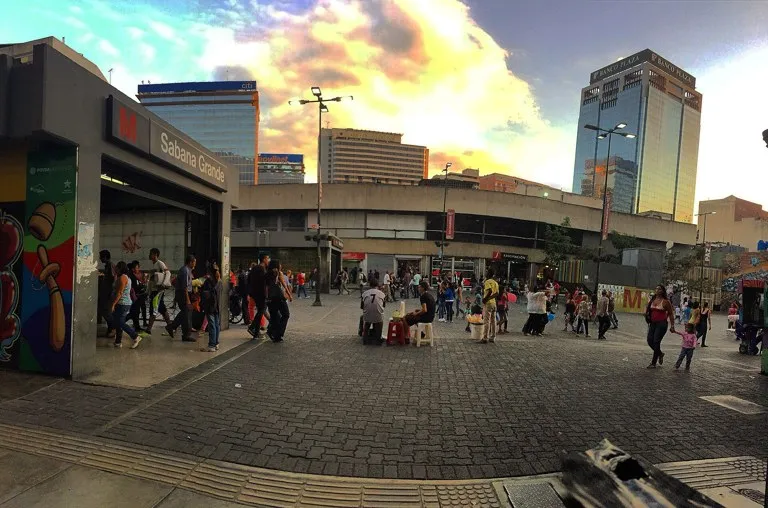 protesta de jubilados: bulevar de Sabana Grande, en Caracas, sector de Plaza Venezuela