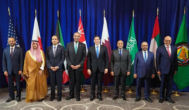 Marco Rubio, anfitrión de la reunión del G20 en Atlanta, posa con ministros de Exteriores en una fotografía oficial del Departamento de Estado