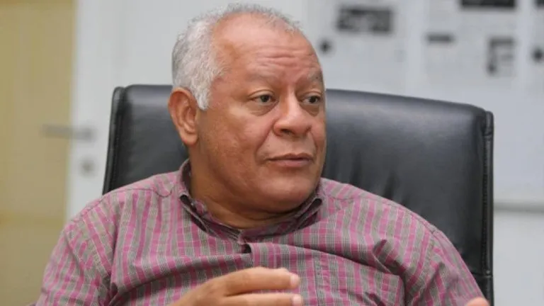 El dirigente sindical Iván Freites, que denunció este sábado que el salario en Pdvsa es de un dólar al día