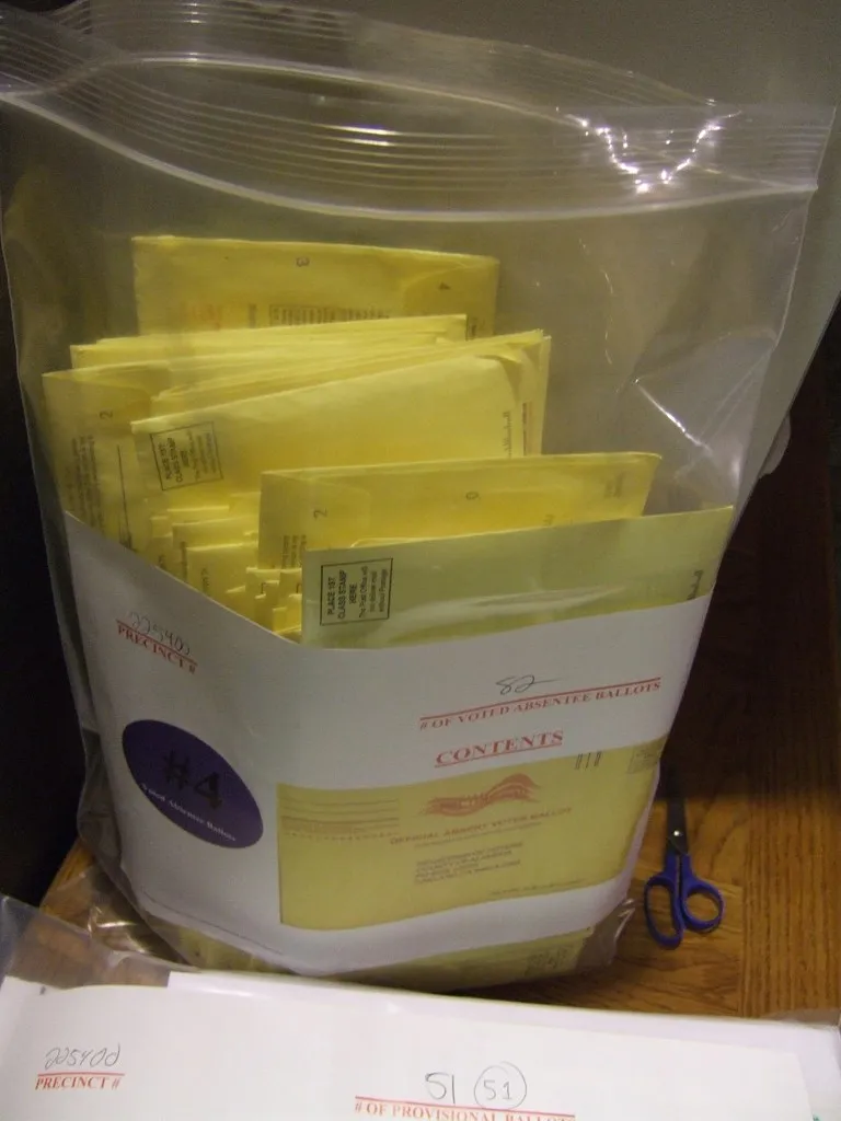 Sobres FALSE en Washoe: sobres de devolución de boletas por correo en Nevada