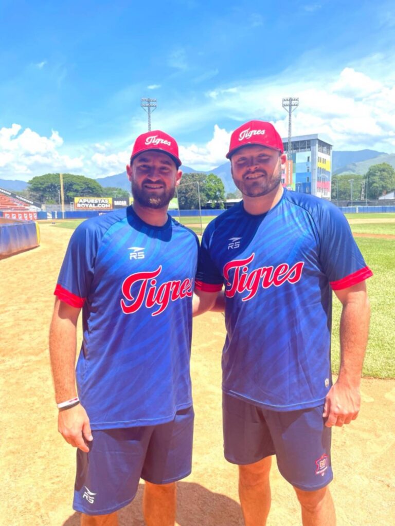 Resultados de la LVBP: jugadores de los Tigres de Aragua en el estadio