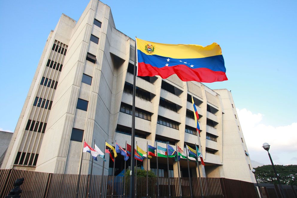 Fachada del Tribunal Supremo de Justicia en Caracas, en medio del proceso de renovación del TSJ